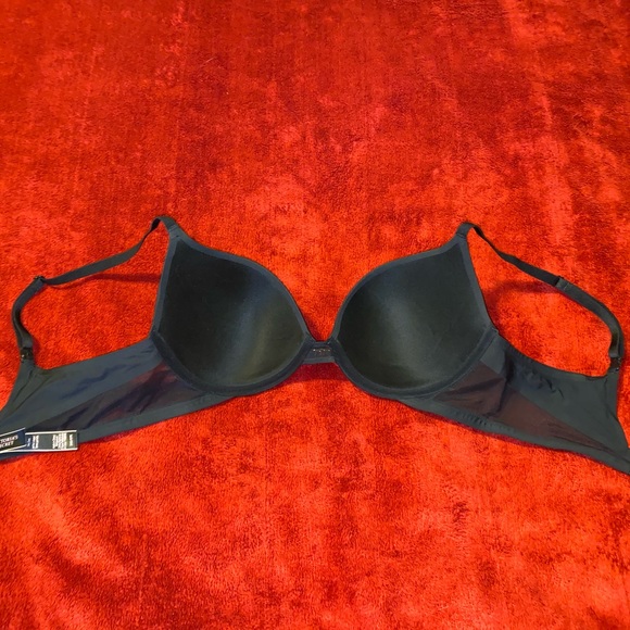 Victoria’s Secret Black Bra - Picture 2 of 3